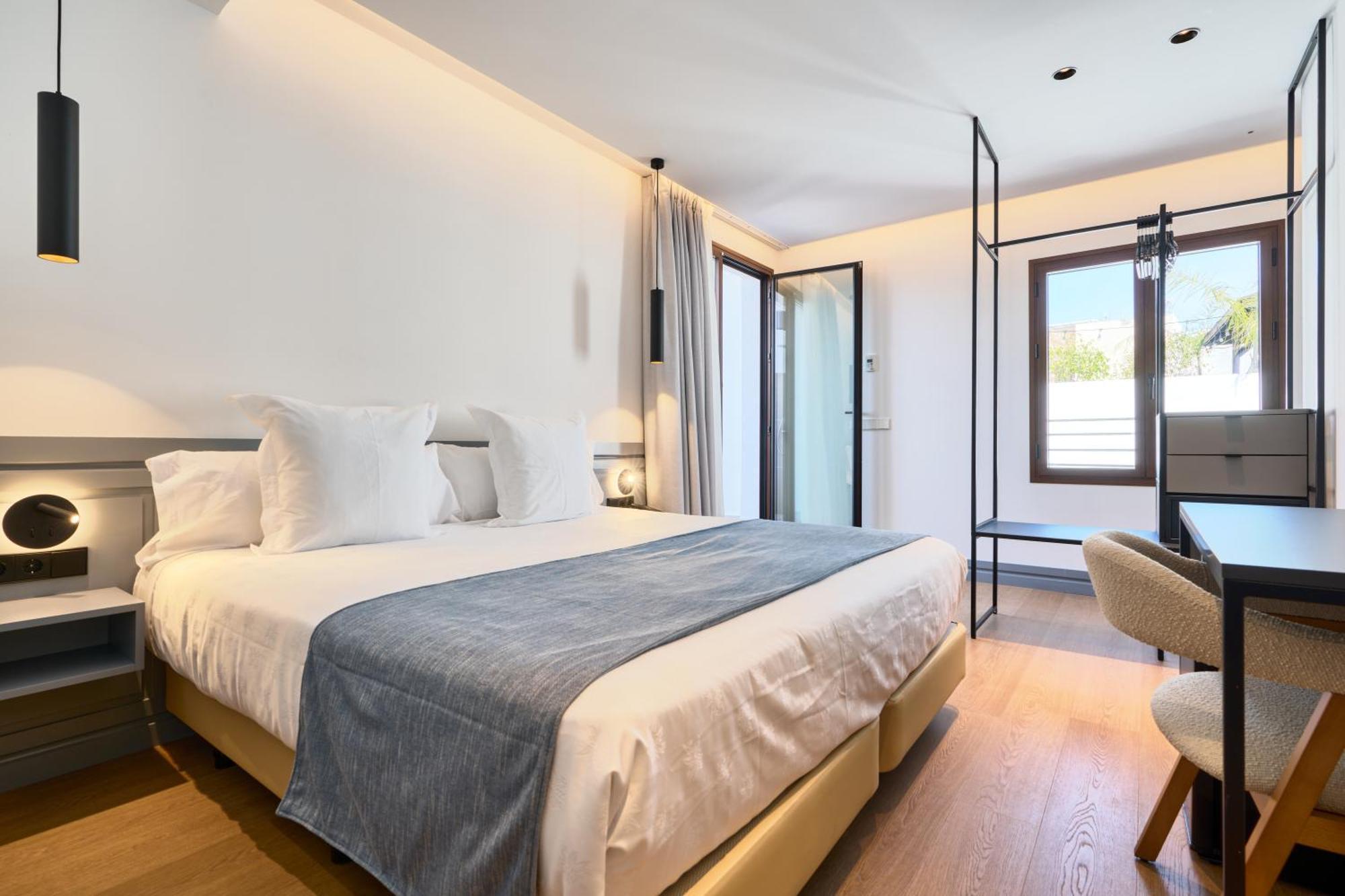 Superior Room Jacuzzi terrace